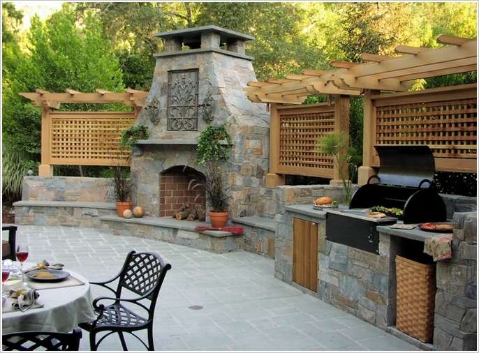 10 Amazing Outdoor Barbecue Kitchen Designs
