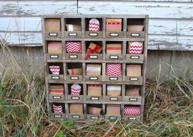 vintage hotel inspired cubby organizer