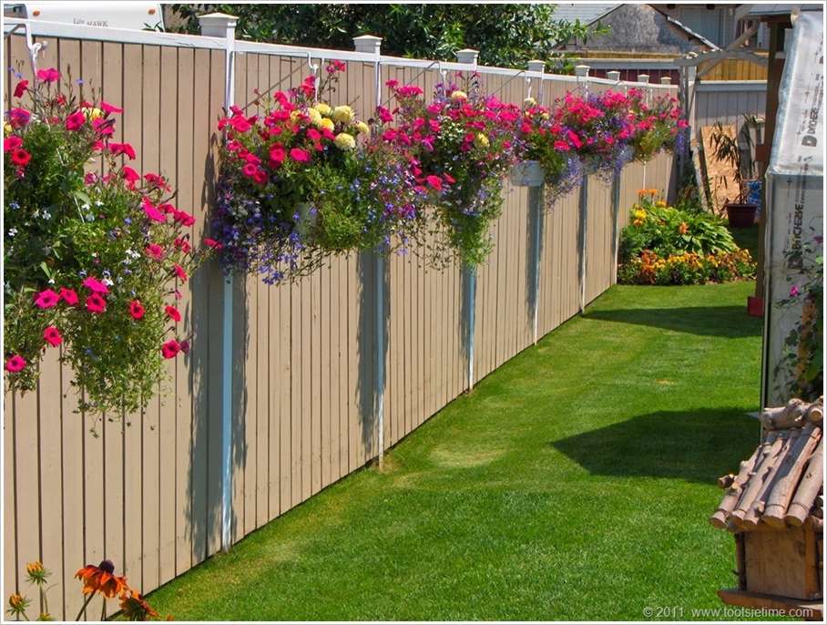 10 Fantastic Fence Planter Ideas for Your Garden
