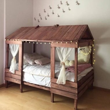 5-cool-pallet-furniture-ideas-for-your-kids-room-fi