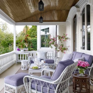 Decorate Your Front Porch with Whimsical White fi