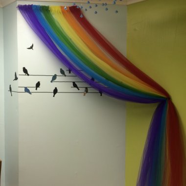 Fun Ways to Decorate with Rainbow Colors fi