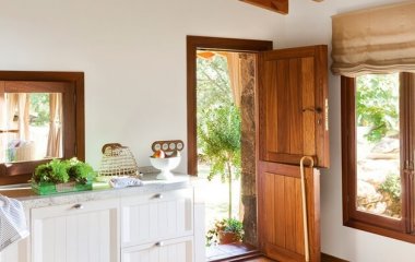 How Beautiful Are These Kitchen Exit Doors fi