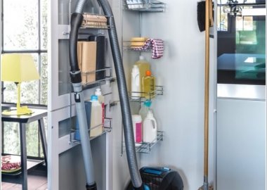 Vacuum Cleaner Storage Ideas 1