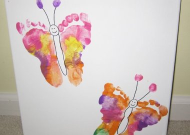 Hand and Footprint Art Ideas fi