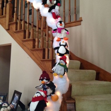 10 Fun and Creative Christmas Garlands