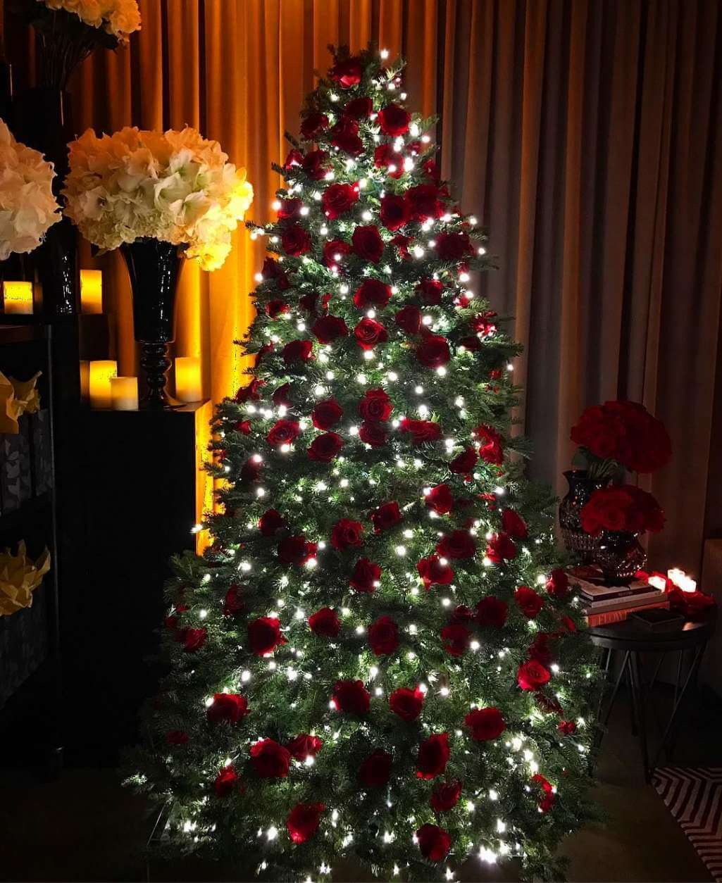 10 Red Christmas Decor Ideas