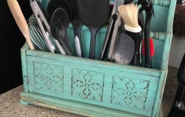 old magazine rack