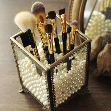 DIY Makeup Brush Holders