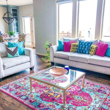 Ideas to Style Colorful Rugs