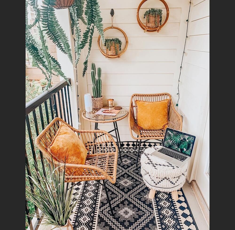 Balcony Rug Ideas