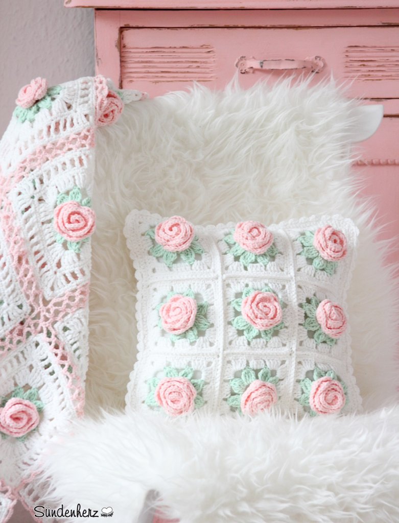 Cute DIY Cushion Covers