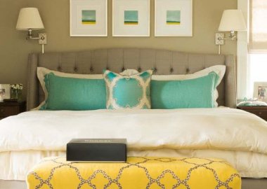 How to Decorate a Bedroom With Yellow