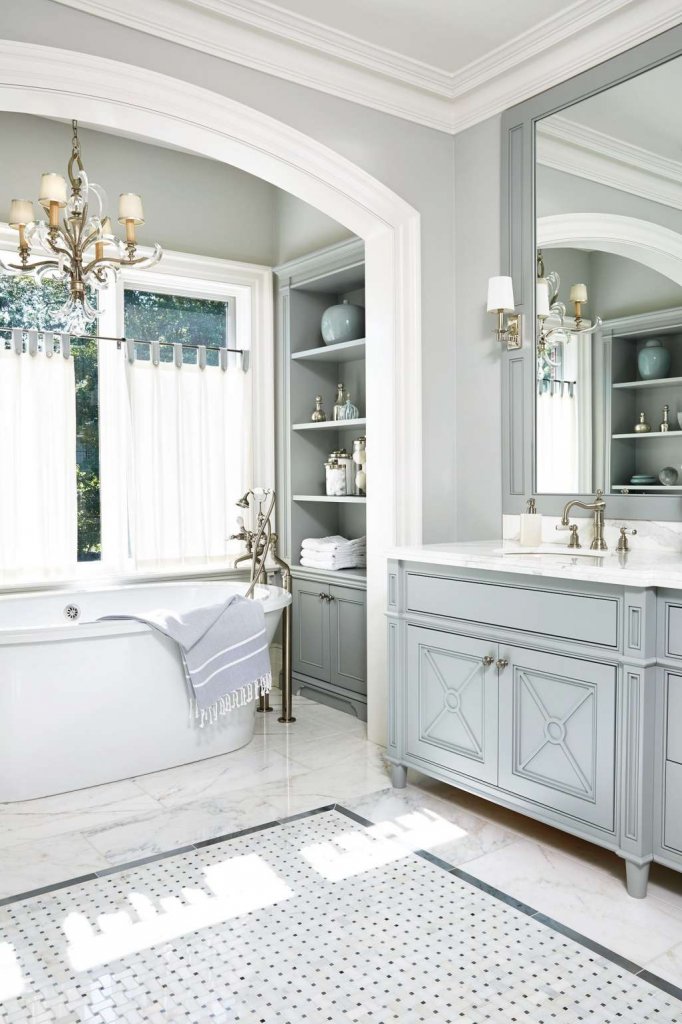 Ideas to Decorate a Bathroom with Light Blue Cabinets