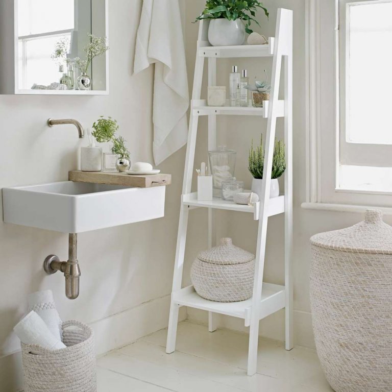 Storage Solutions for Bathrooms With No Counter Space