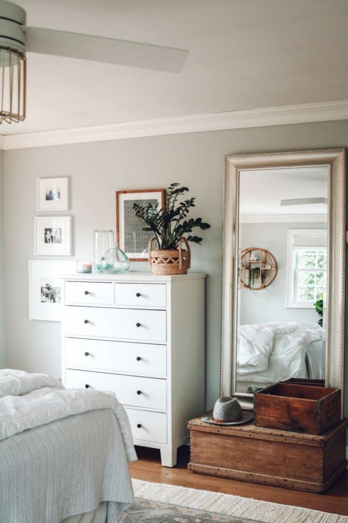 Ways to Style a Bedroom Mirror