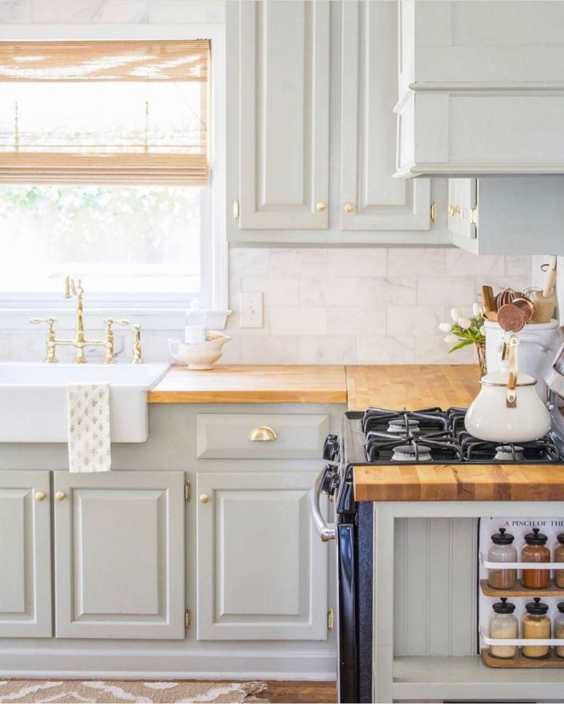 Kitchen Counter and Cabinet Updates 