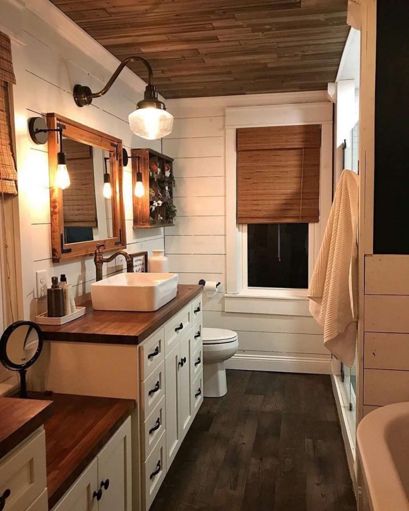 Small Makeovers for a Bathroom