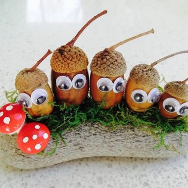 DIY acorn crafts