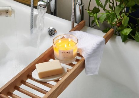 cozy bathroom features