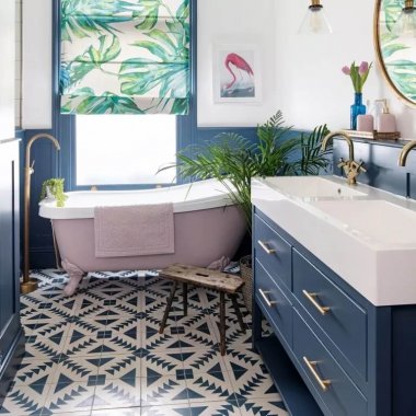 20 Colorful Bathroom Decor Ideas